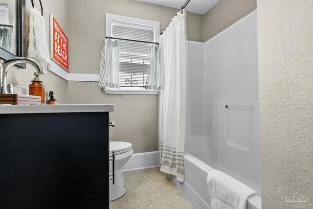 $260,000 | 1000 West Lee Street, Pensacola, FL 32501