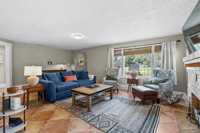 $260,000 | 1000 West Lee Street, Pensacola, FL 32501