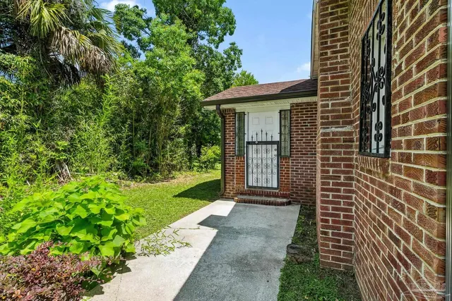 $260,000 | 1000 West Lee Street, Pensacola, FL 32501