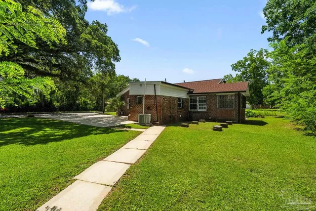 $260,000 | 1000 West Lee Street, Pensacola, FL 32501