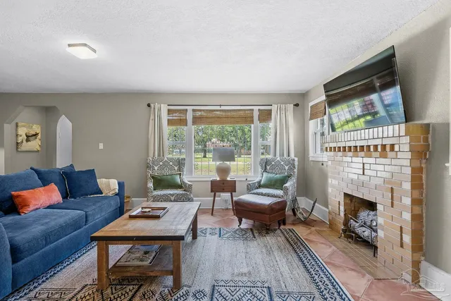 $260,000 | 1000 West Lee Street, Pensacola, FL 32501