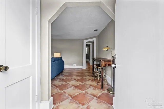 $260,000 | 1000 West Lee Street, Pensacola, FL 32501