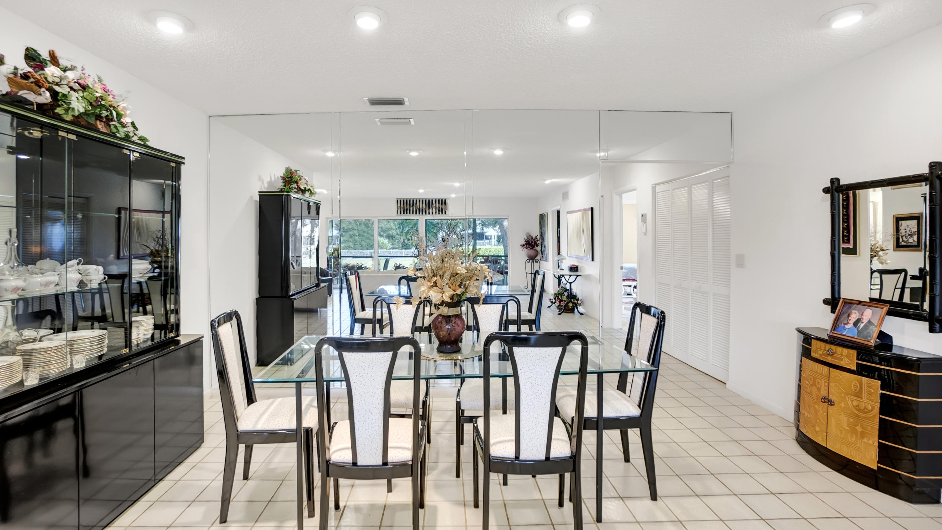 6109 Old Court Road, Unit 137 Boca Raton, FL 33433 - Photo 11 of 25 Dining Area