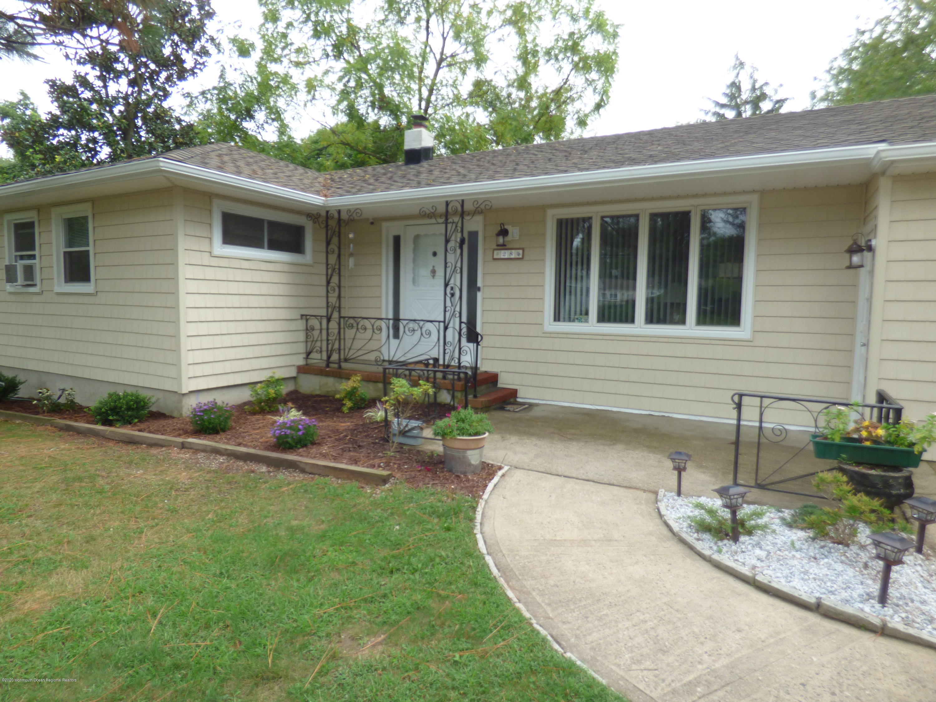 28 Jumping Brook Road Neptune Township, NJ 07753 - Photo 2 of 39 P1050279