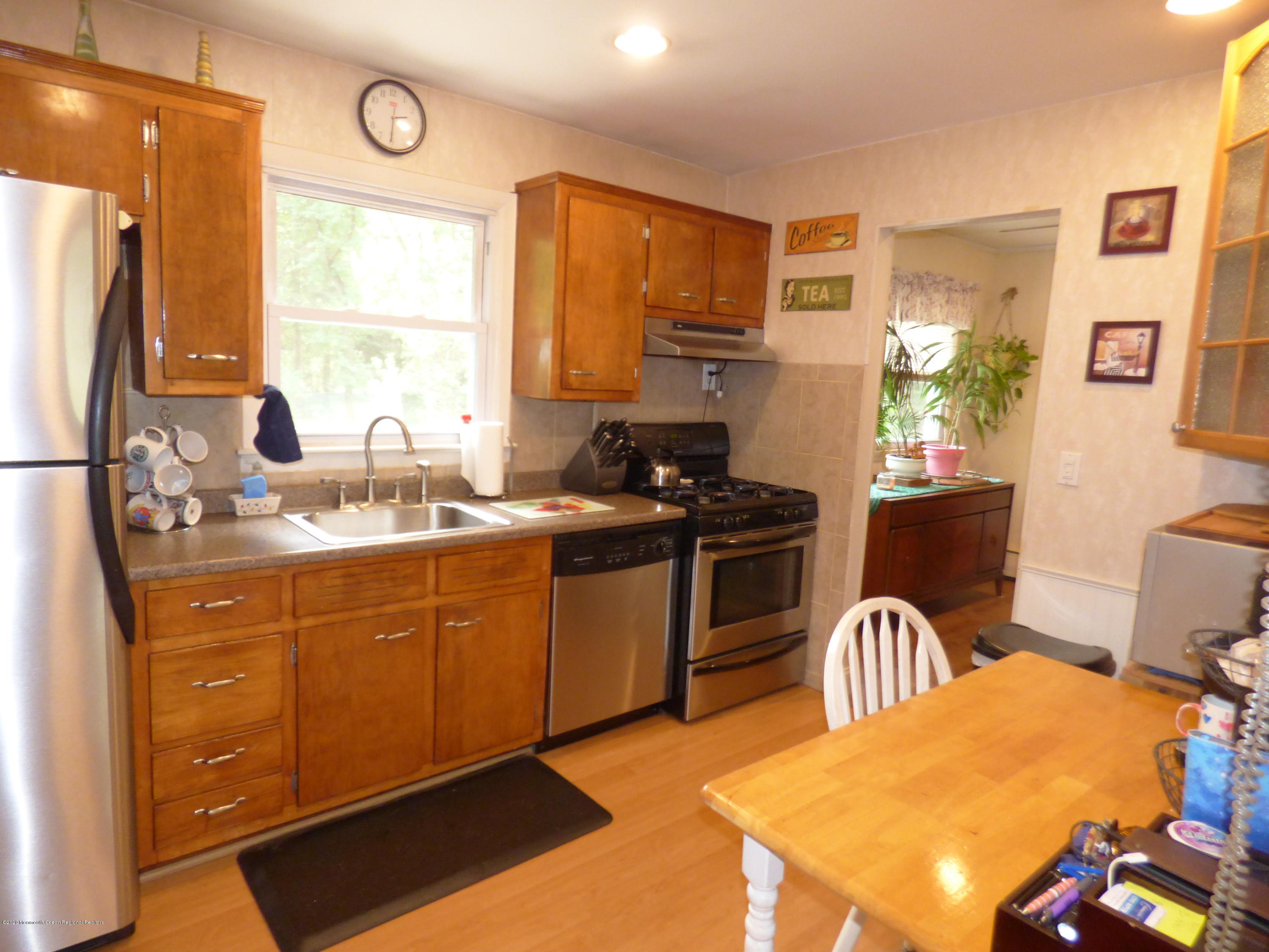 28 Jumping Brook Road Neptune Township, NJ 07753 - Photo 11 of 39 P1050241