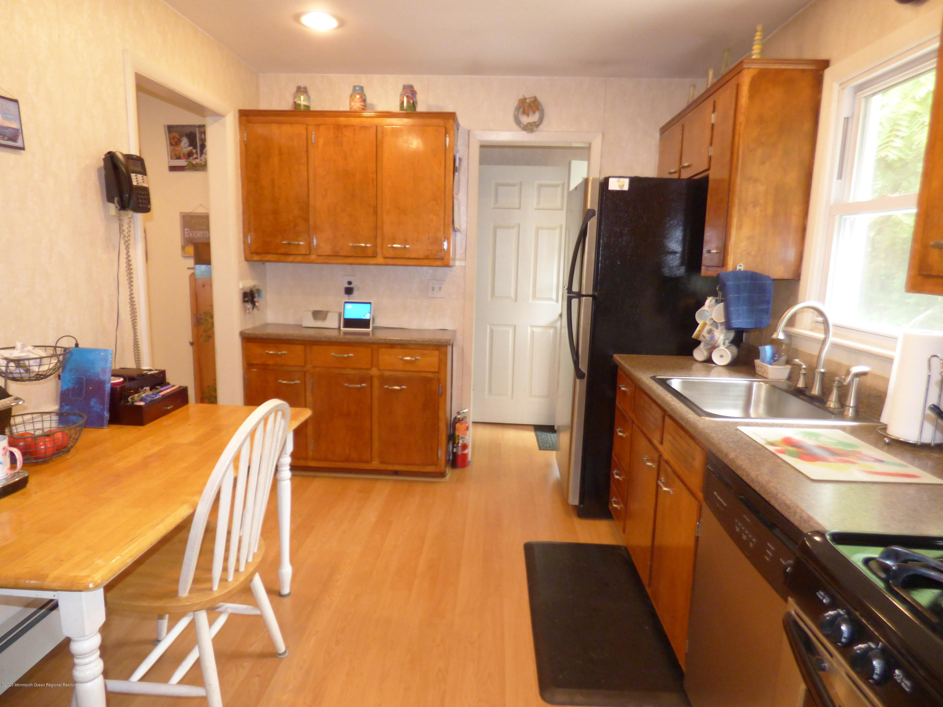 28 Jumping Brook Road Neptune Township, NJ 07753 - Photo 13 of 39 P1050238