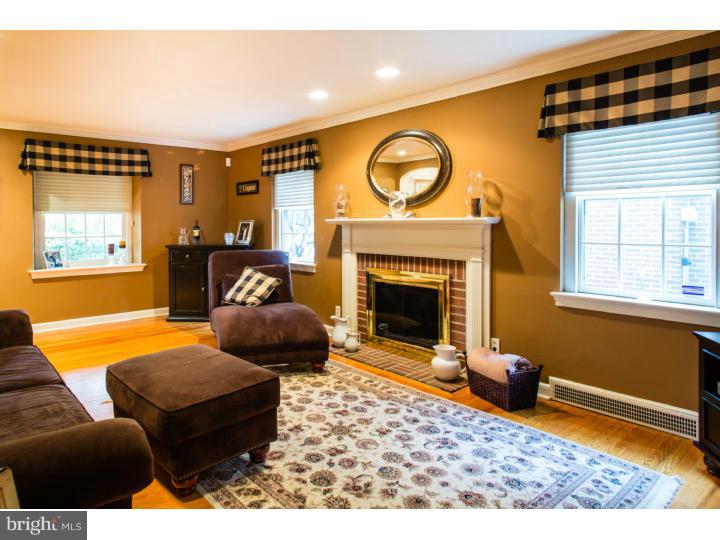 325 Hamilton Road Merion Station, PA 19066 - Photo 3 of 25 Living Room