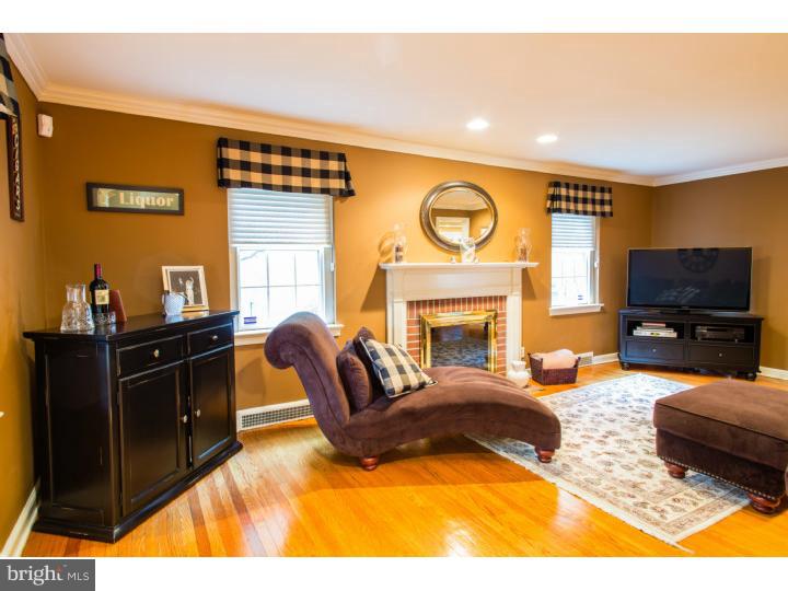 325 Hamilton Road Merion Station, PA 19066 - Photo 4 of 25 Living Room
