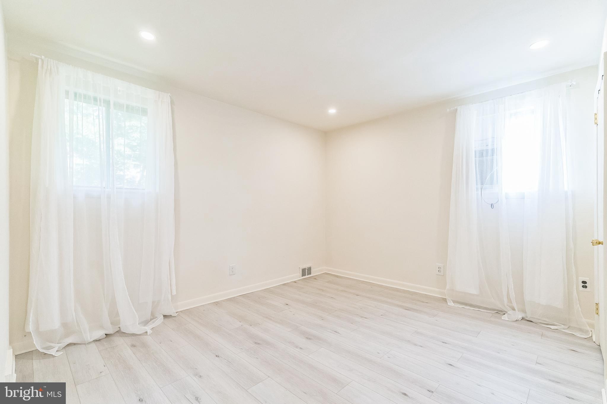 133 Lewis Road Havertown, PA 19083 - Photo 27 of 33 a view of room