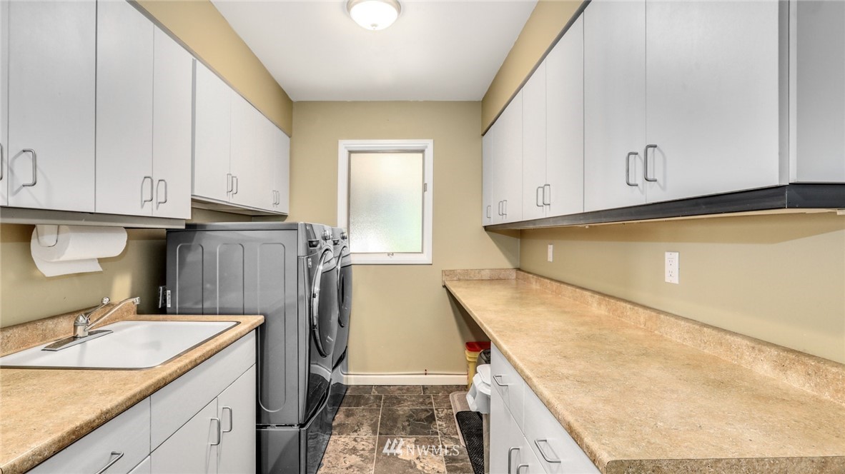 13908 Rosario Road Anacortes, WA 98221 - Photo 16 of 40 Gallery Image 16