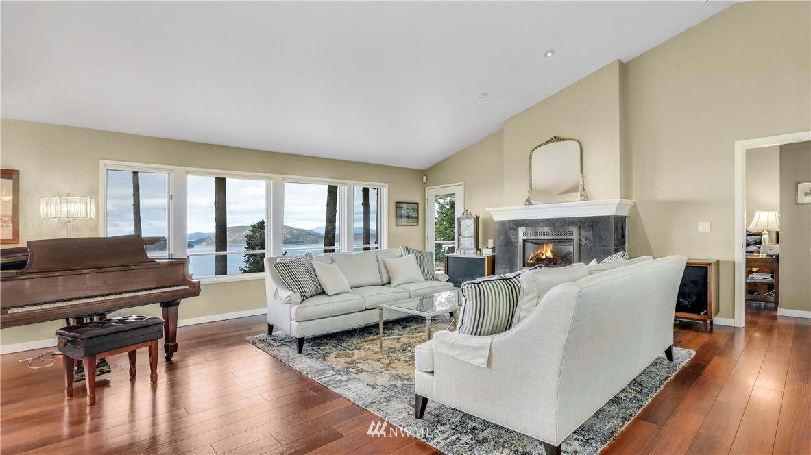 13908 Rosario Road Anacortes, WA 98221 - Photo 4 of 40 Gallery Image 4