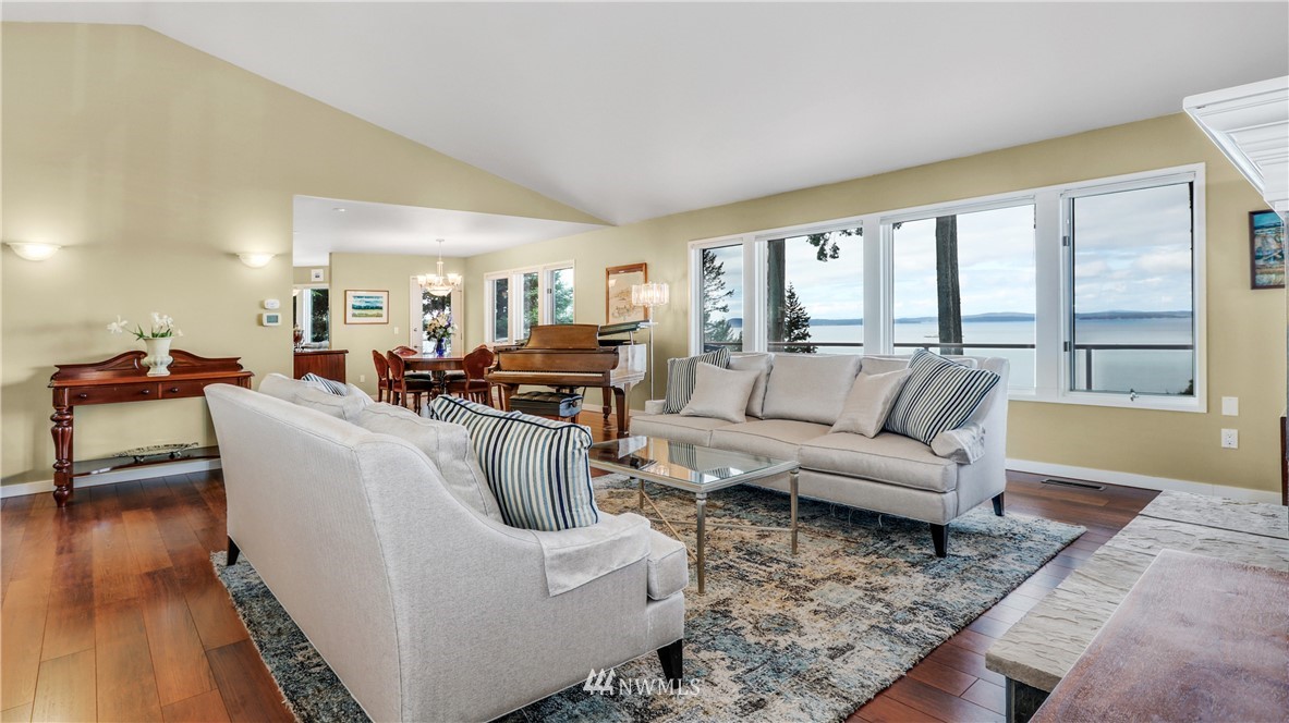 13908 Rosario Road Anacortes, WA 98221 - Photo 5 of 40 Gallery Image 5