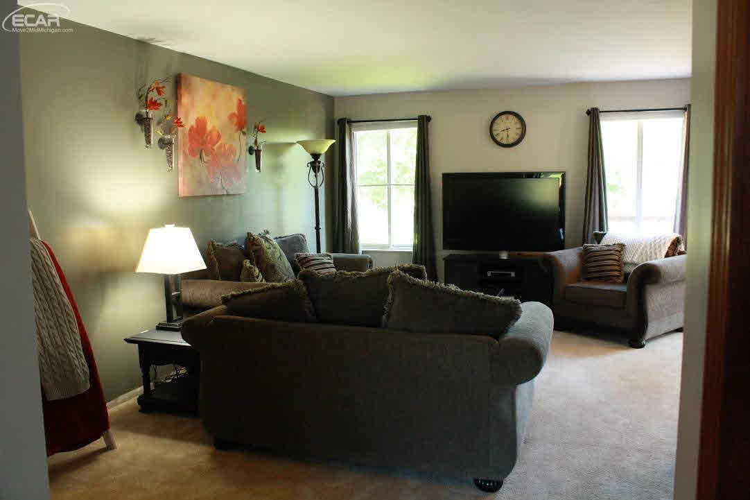 6115 East Pierson Road Flint, MI 48506 - Photo 2 of 8 21302750-1.JPG