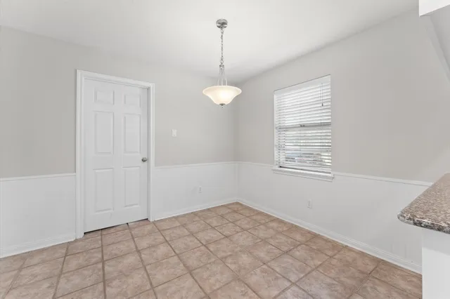 $275,000 | 19415 Craigchester Lane, Spring, TX 77388