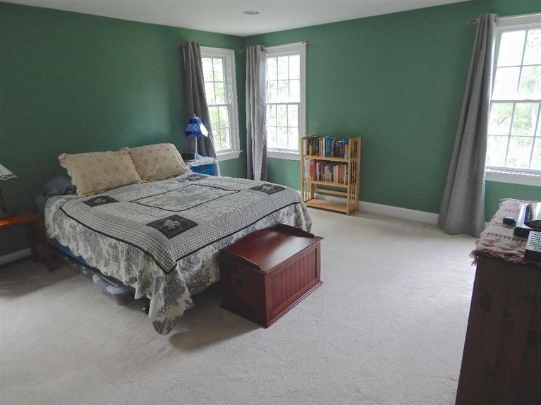 367 Service Road Sandwich, MA 02537 - Photo 22 of 34 a living room with furniture and a window