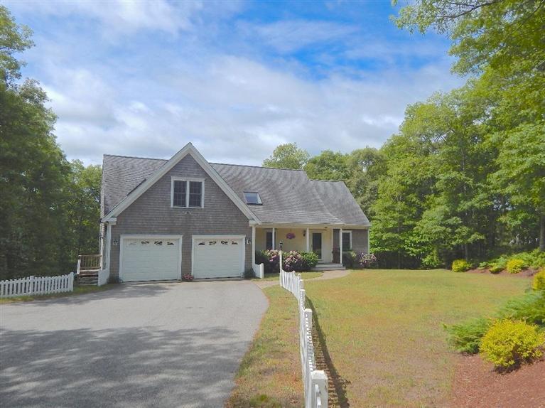 367 Service Road Sandwich, MA 02537 - Photo 5 of 34 a view of house with a garden