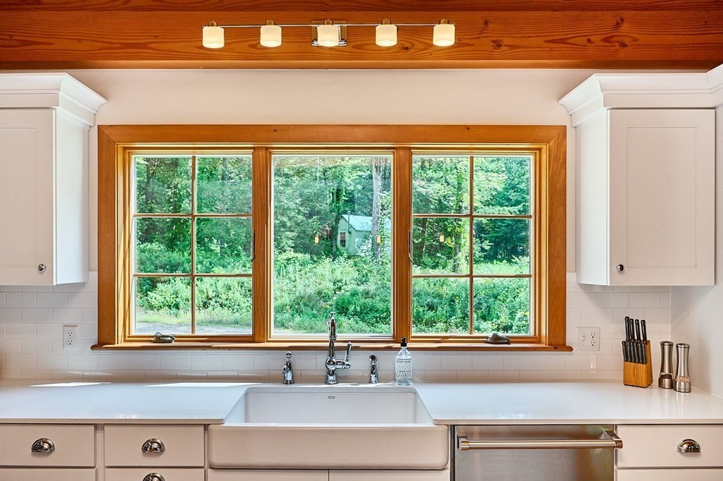 90 Mohawk Trail Shelburne, MA 01370 - Photo 10 of 41 Gallery Image 10
