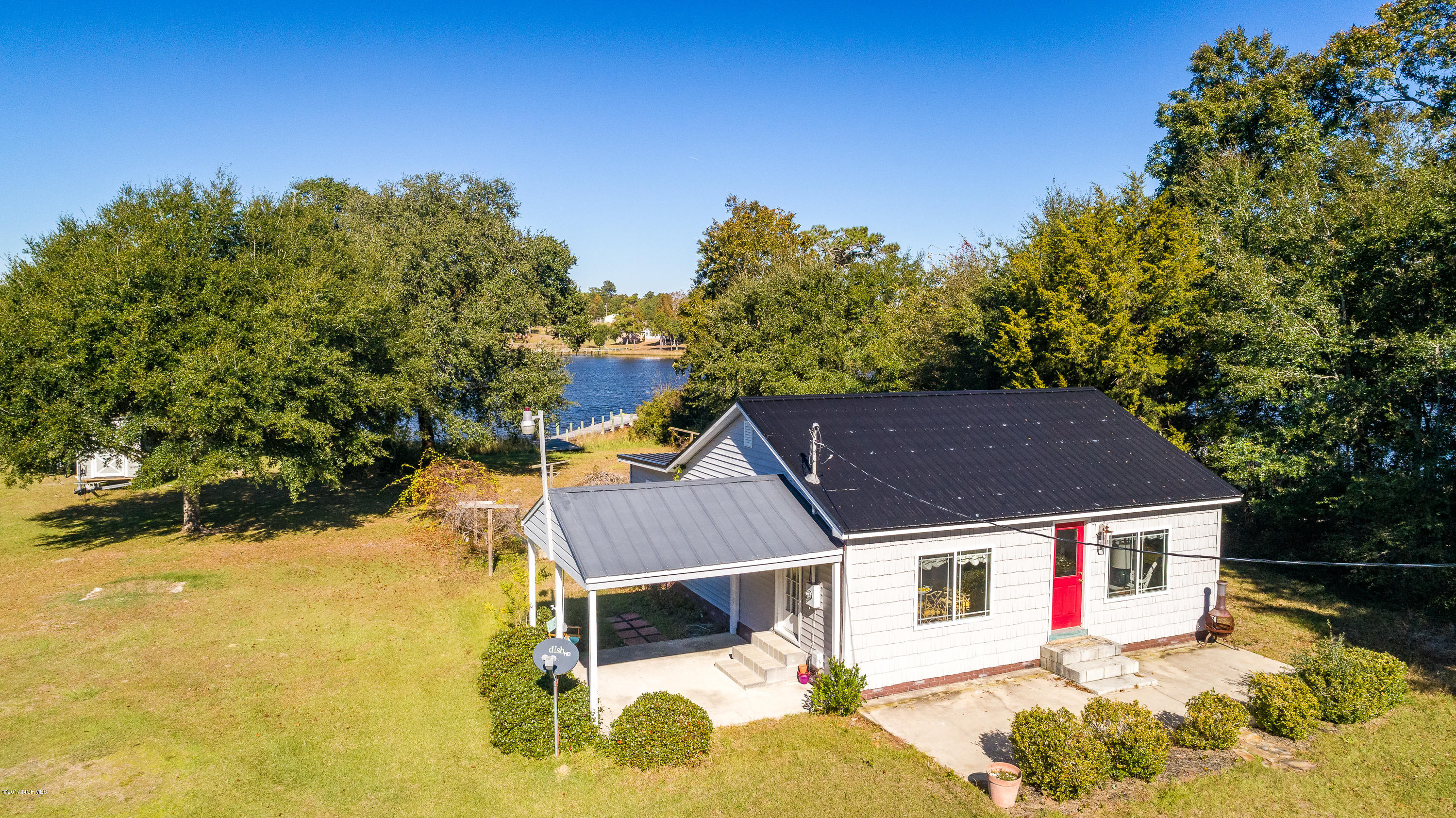 237 Peninsula Manor Road, Unit 1 Hubert, NC 28539 - Photo 24 of 34 Chill Photo & Video-45