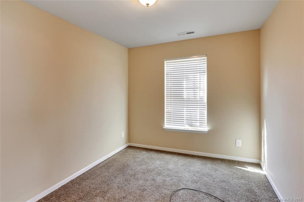 5251 Swearngan Road Charlotte, NC 28216 - Photo 19 of 21