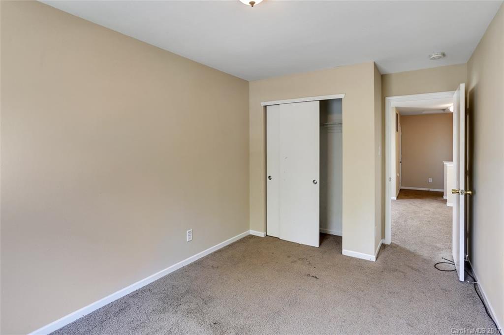 5251 Swearngan Road Charlotte, NC 28216 - Photo 20 of 21