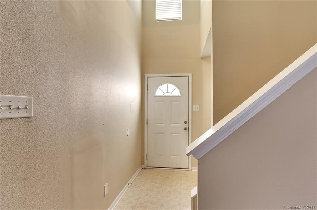 5251 Swearngan Road Charlotte, NC 28216 - Photo 5 of 21