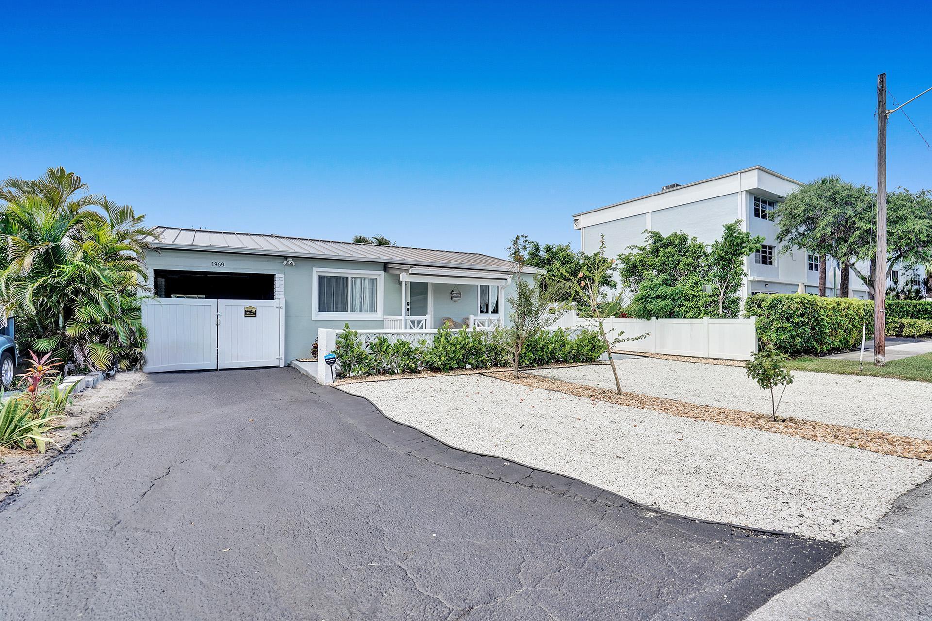 1969 Northeast 5th Street, Unit 12 Deerfield Beach, FL 33441 - Photo 62 of 92 DSC06746