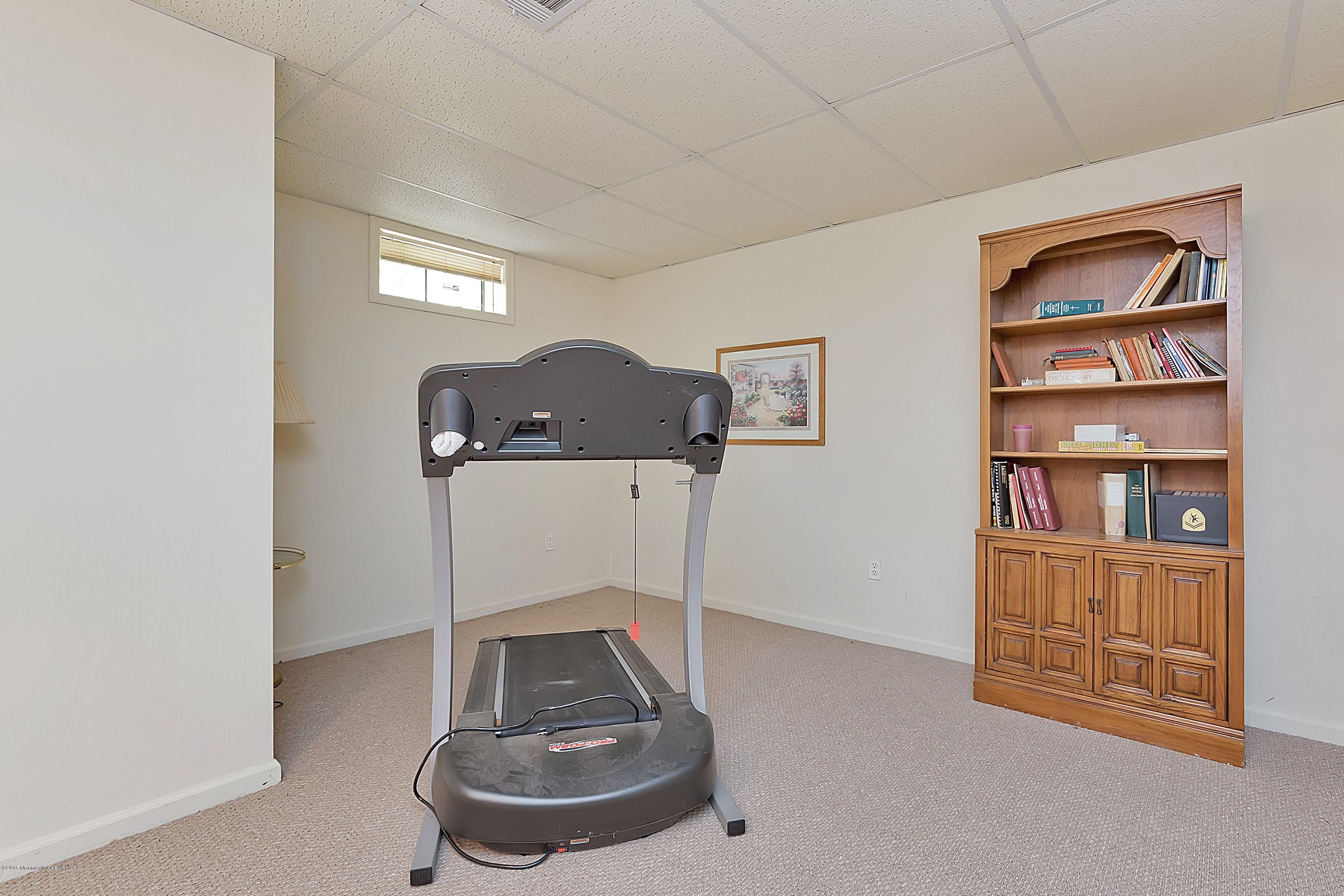 2 Ireton Key Colts Neck, NJ 07722 - Photo 26 of 43 028-176152-IMG_3695_3471867