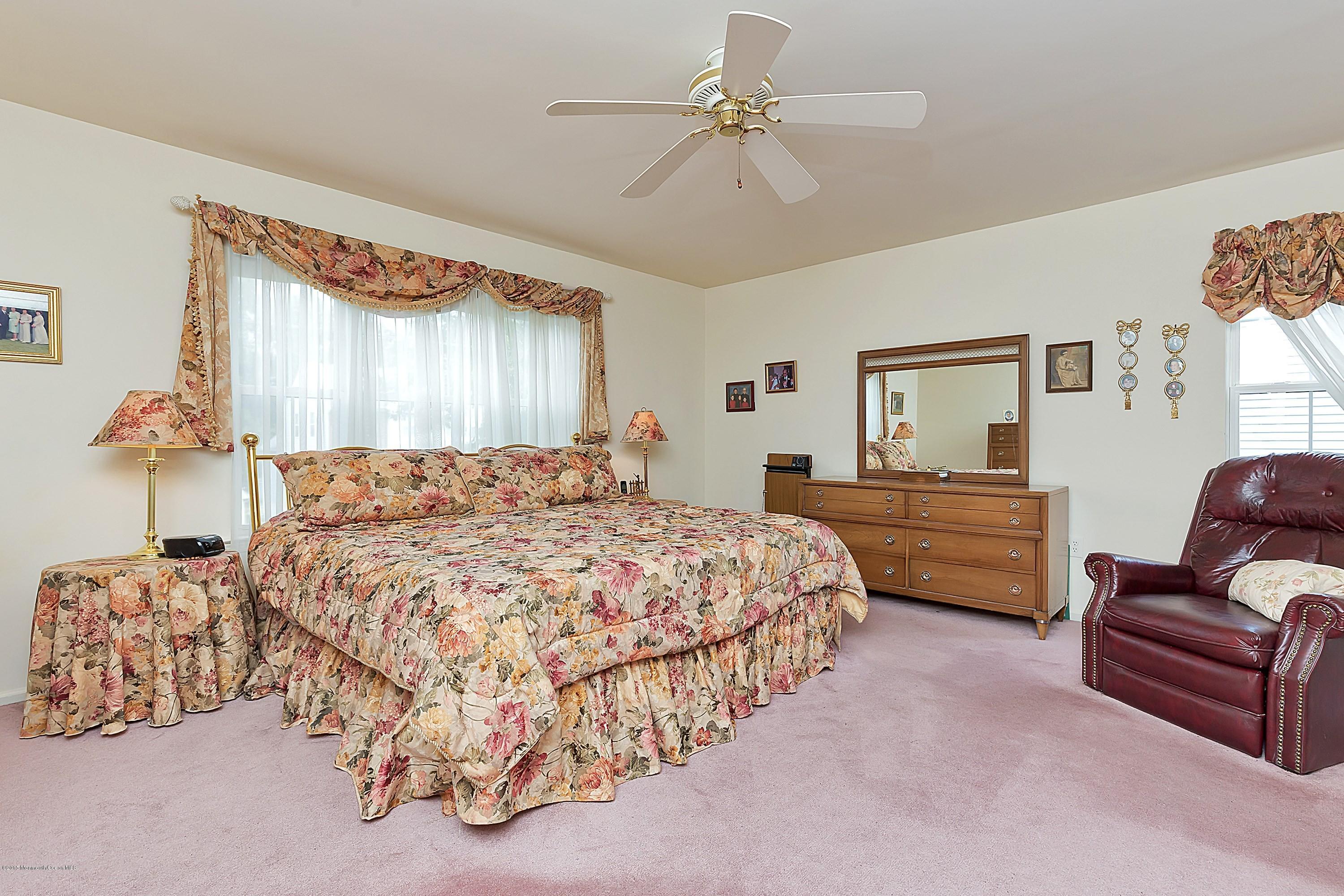 2 Ireton Key Colts Neck, NJ 07722 - Photo 28 of 43 030-176152-IMG_3699_3471879