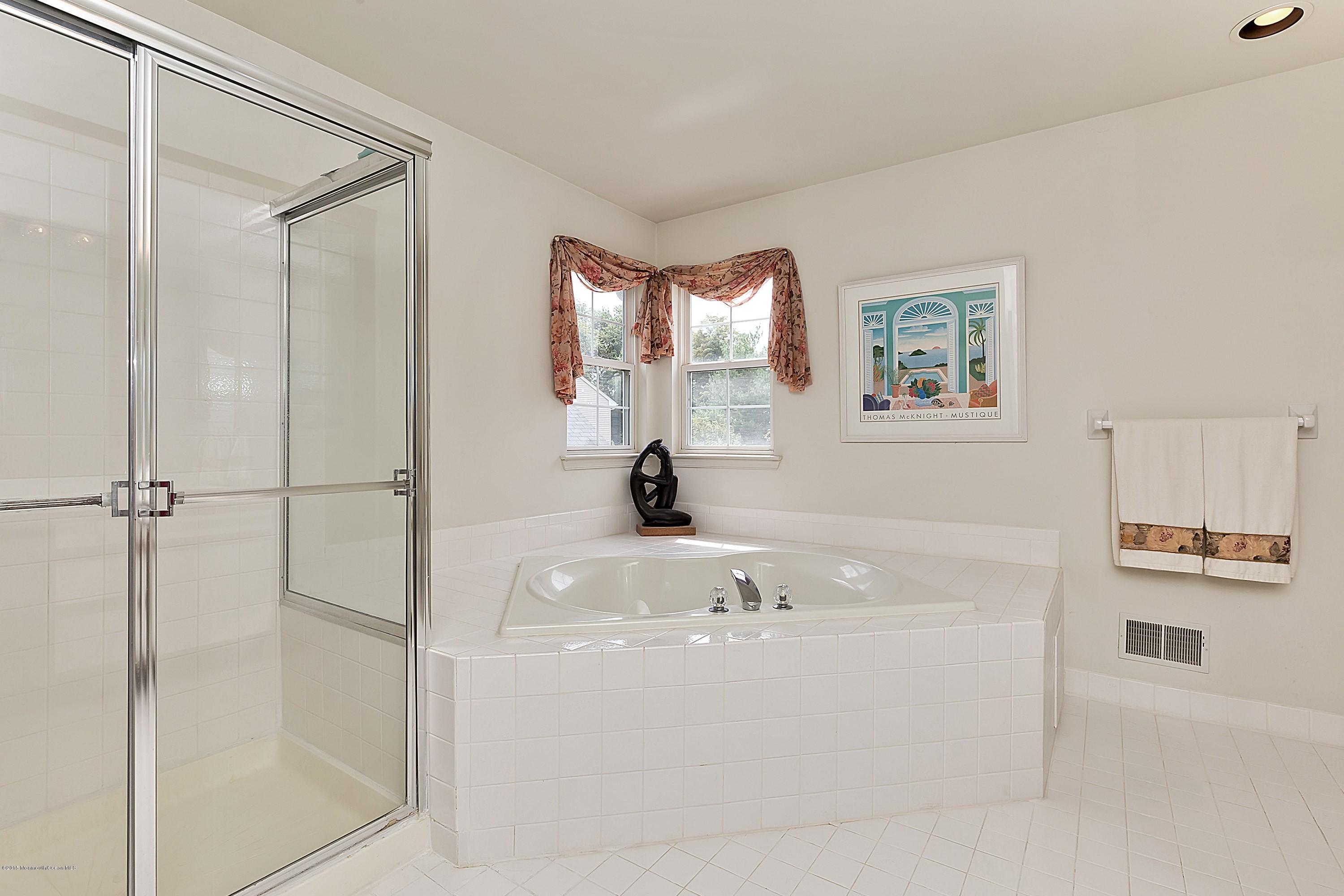 2 Ireton Key Colts Neck, NJ 07722 - Photo 30 of 43 032-176152-IMG_3701_3471883