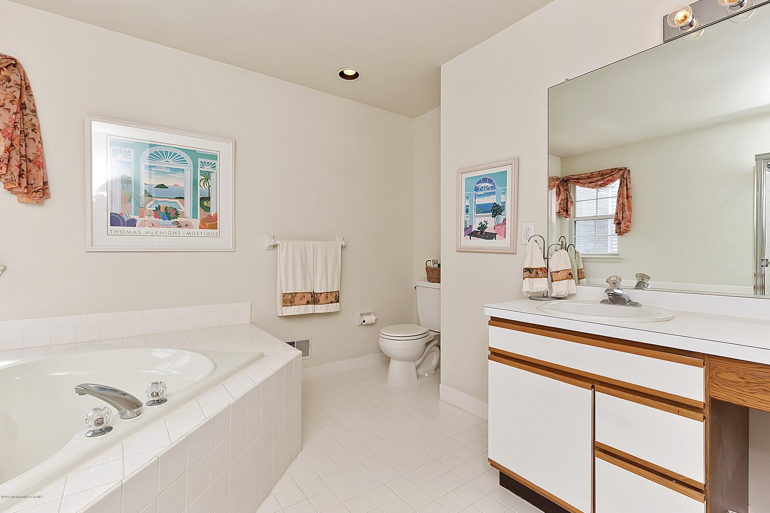 2 Ireton Key Colts Neck, NJ 07722 - Photo 31 of 43 033-176152-IMG_3702_3471885