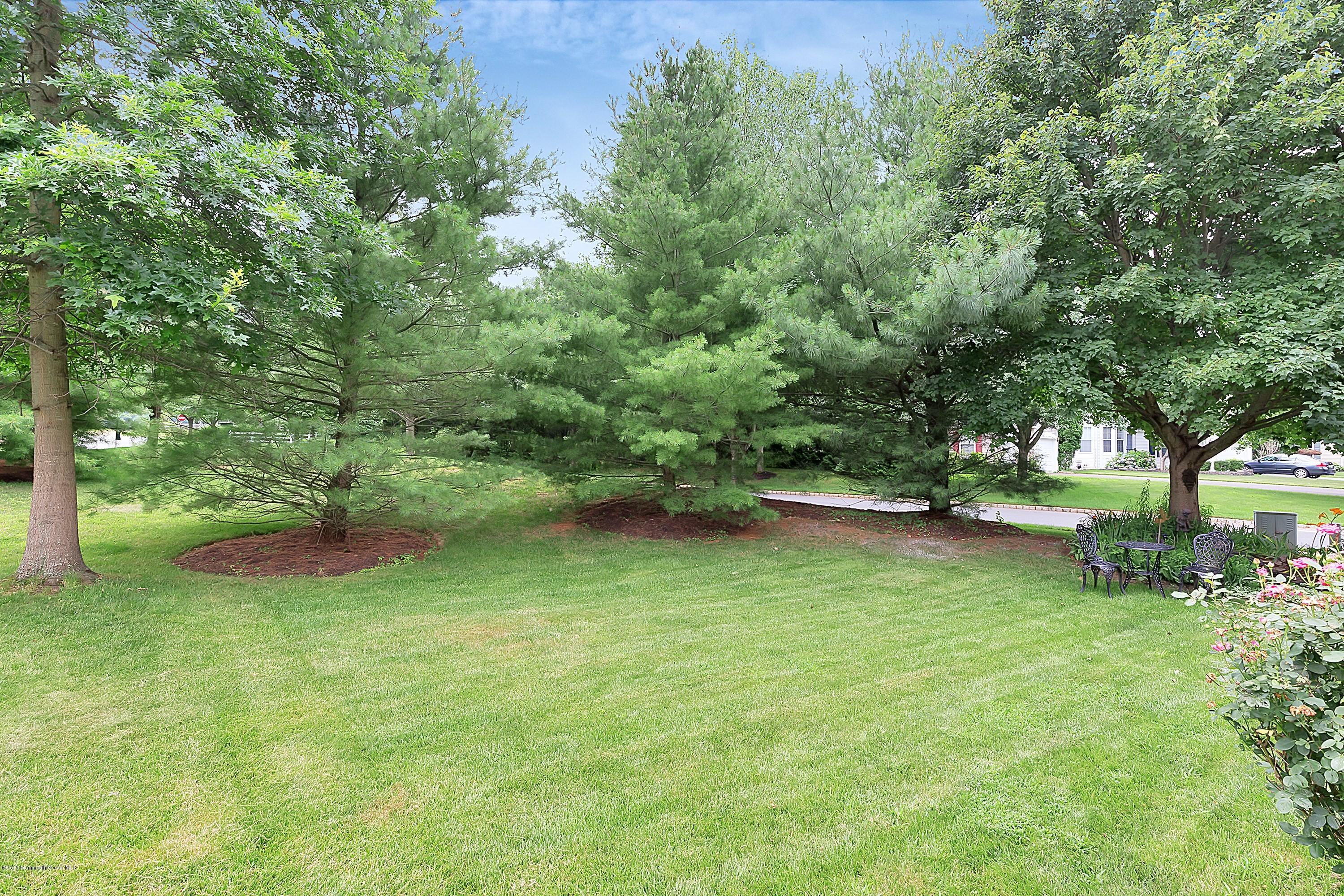 2 Ireton Key Colts Neck, NJ 07722 - Photo 4 of 43 043-176152-IMG_3726_3471832