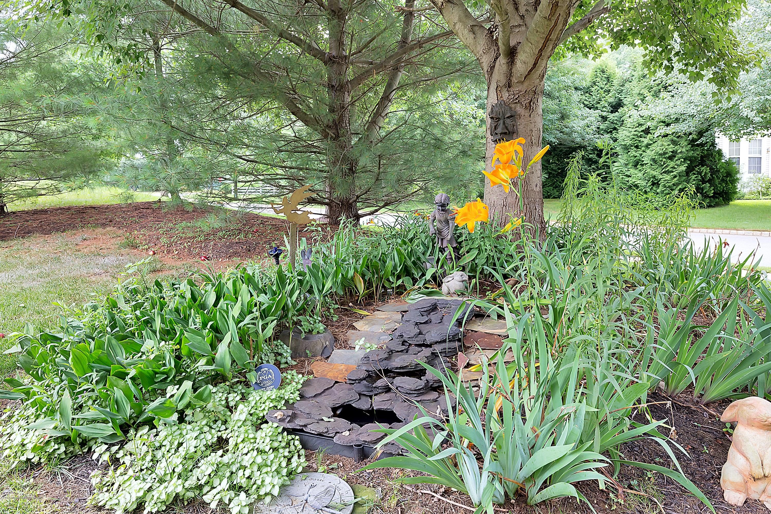 2 Ireton Key Colts Neck, NJ 07722 - Photo 42 of 43 046-176152-IMG_3728_3471837