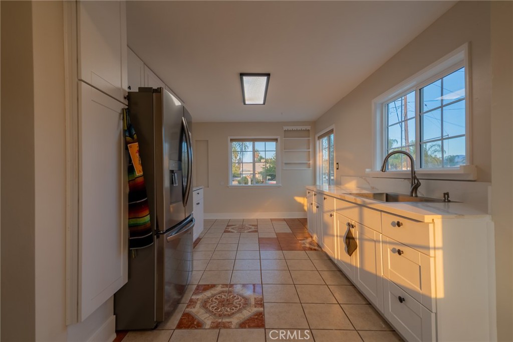 487 Jackson Street Colton, CA 92324 - Photo 12 of 47 Kitchen