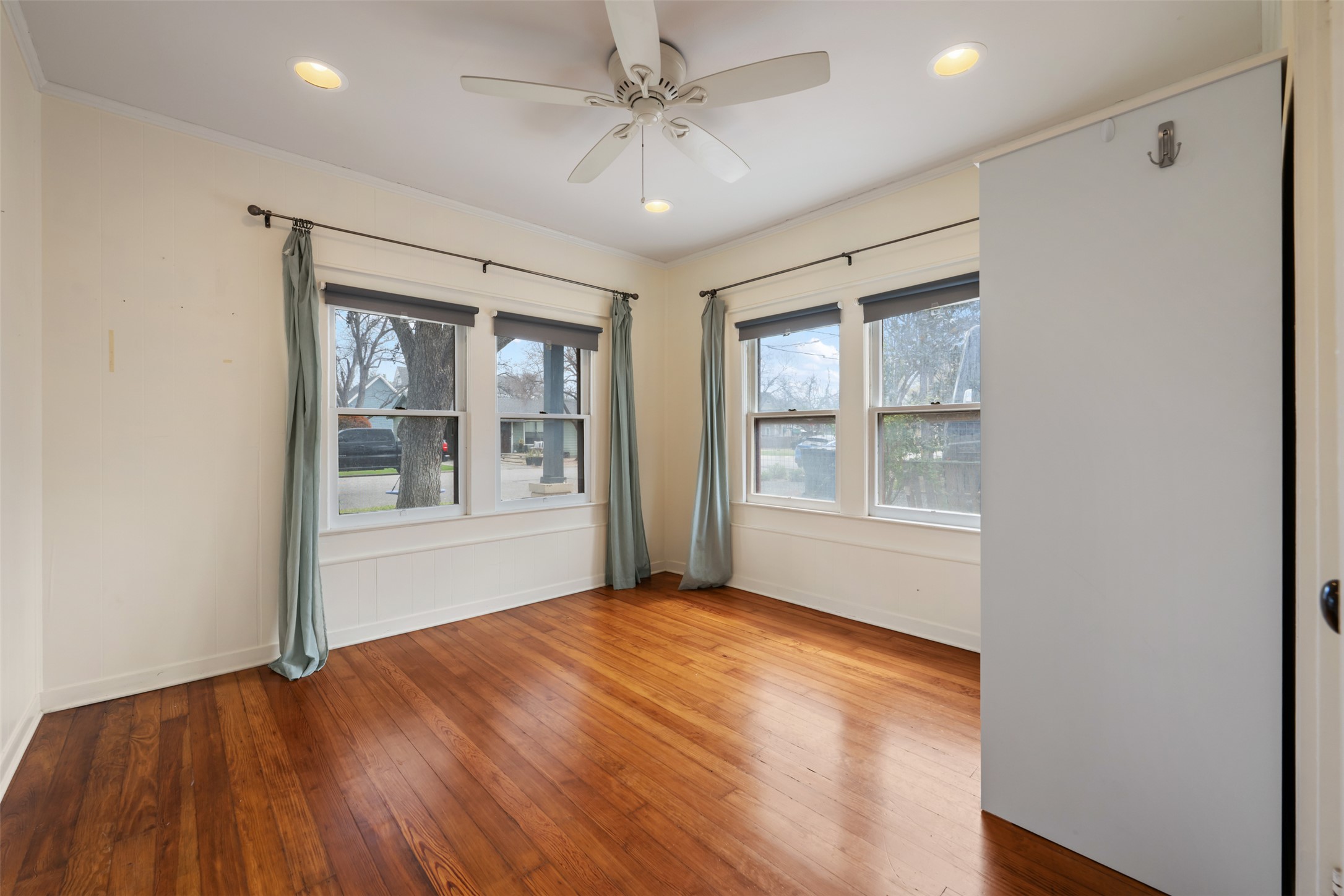 1218 South Myrtle Street Georgetown, TX 78626 - Photo 23 of 37 Primary Bedroom with hardwood / wood-style flooring, a ceiling fan, recessed lighting, and healthy amount of natural light