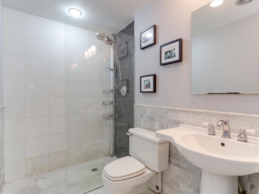 5630 Edith Street Houston, TX 77081 - Photo 18 of 30
