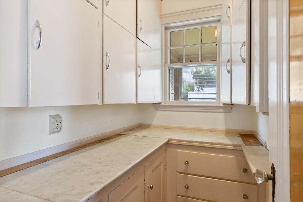 73 Reedsdale Road Milton, MA 02186 - Photo 16 of 34 Gallery Image 16