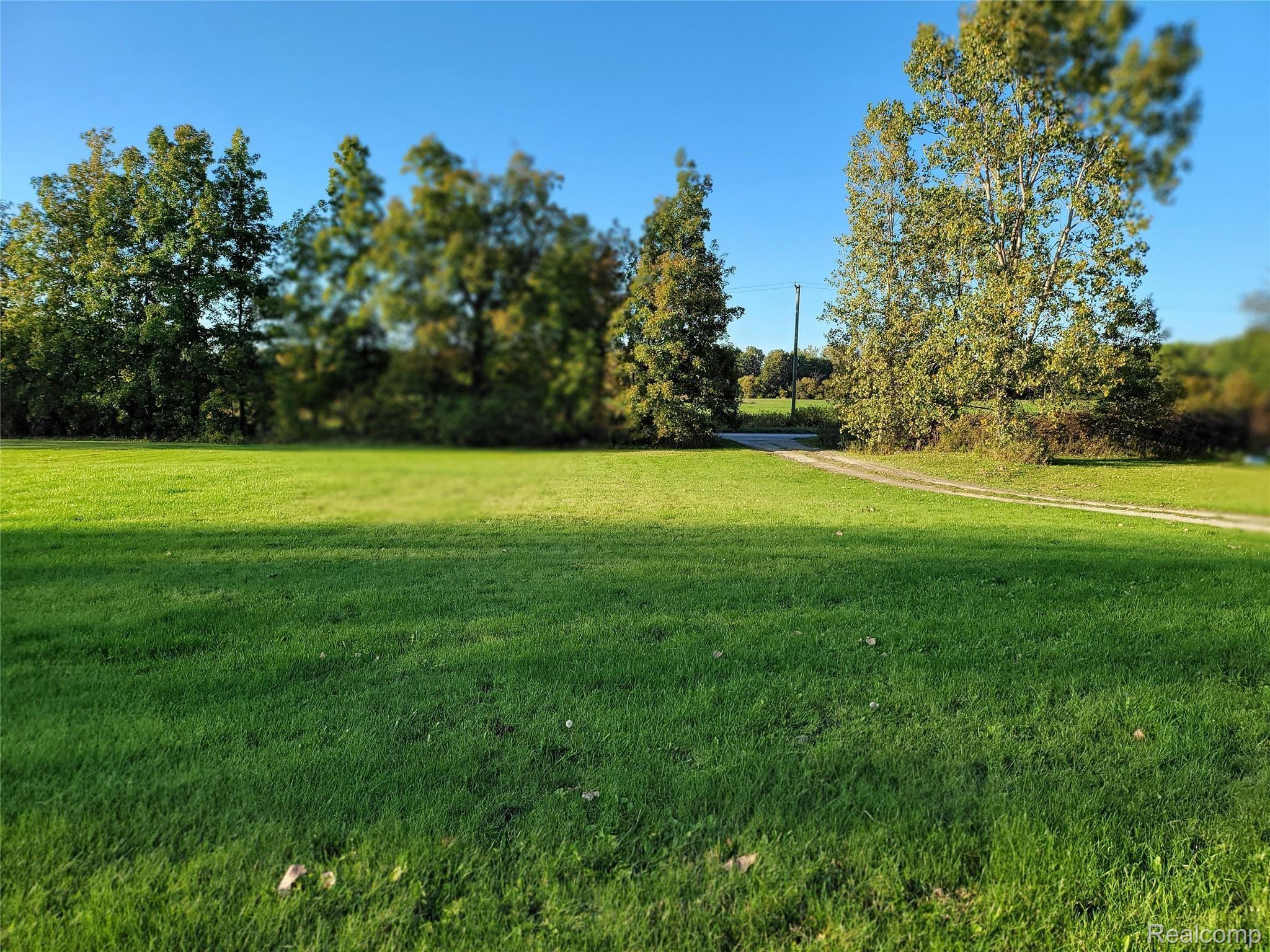 10333 Hill Road Goodells, MI 48027 - Photo 8 of 8 20210928_175727.jpg
