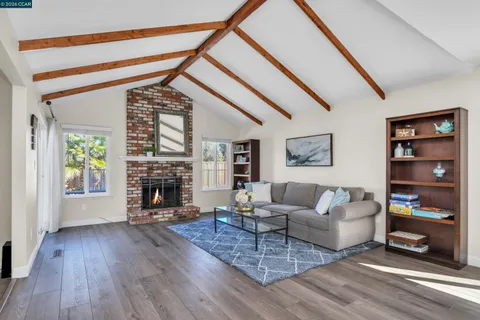 $1,250,000 | 200 Fleming Drive, Clayton, CA 94517