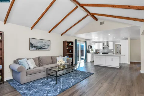 $1,250,000 | 200 Fleming Drive, Clayton, CA 94517