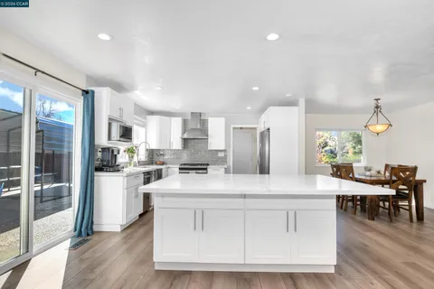 $1,250,000 | 200 Fleming Drive, Clayton, CA 94517