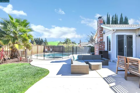 $1,250,000 | 200 Fleming Drive, Clayton, CA 94517