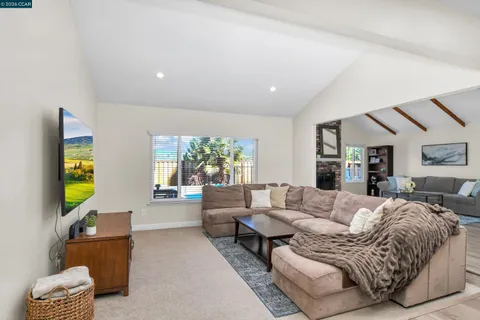 $1,250,000 | 200 Fleming Drive, Clayton, CA 94517