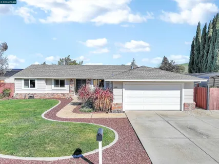 $1,250,000 | 200 Fleming Drive, Clayton, CA 94517