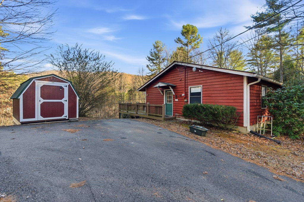 240 Mountain Top Road Marble, NC 28905 - Photo 3 of 30 Gallery Image 3