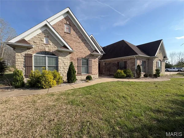 $4,500 | 326 Hwy C, St. Peters, MO 63376