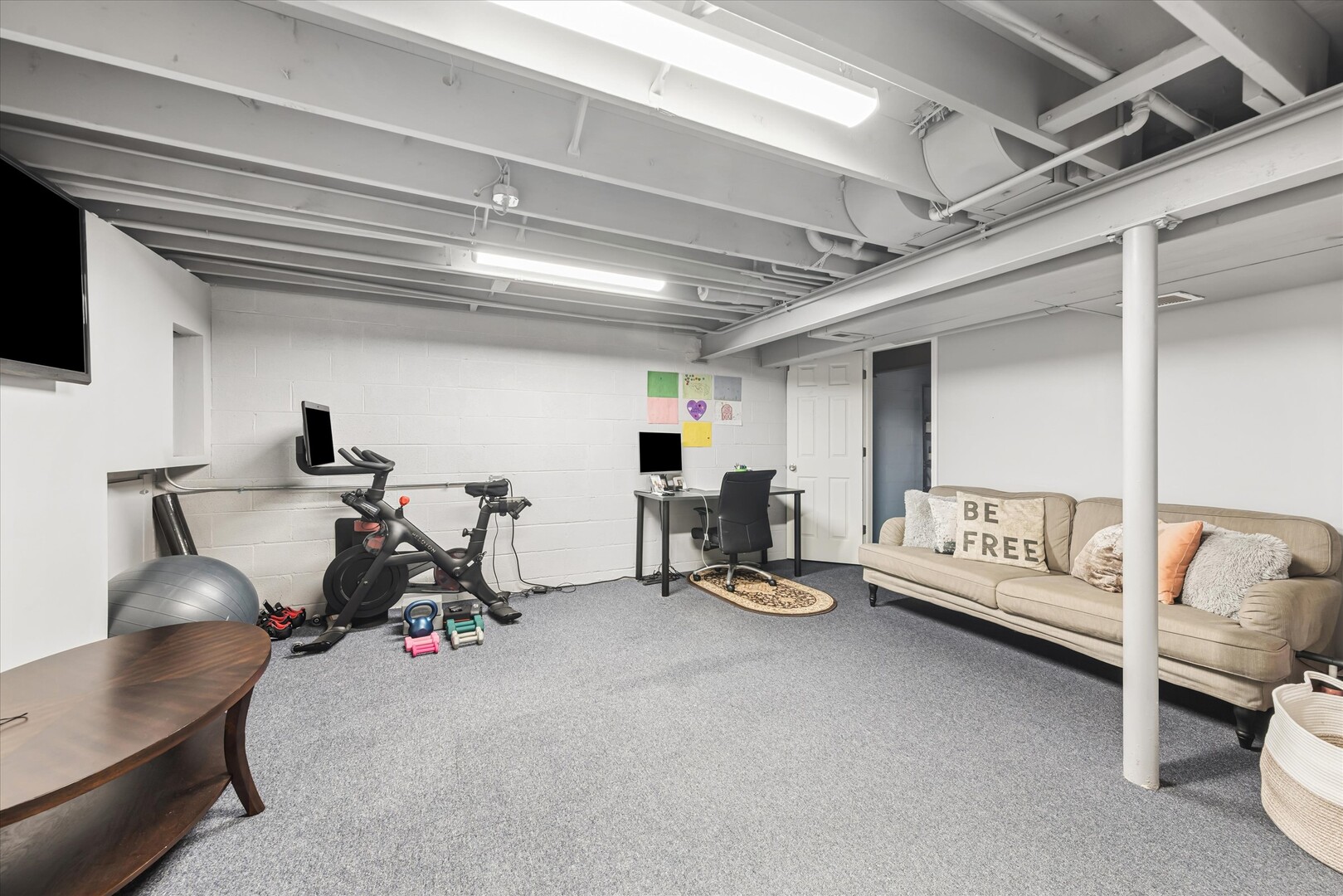 20 Oak Tree Court, Unit 20 Elmhurst, IL 60126 - Photo 27 of 35 a view of a room with gym equipment