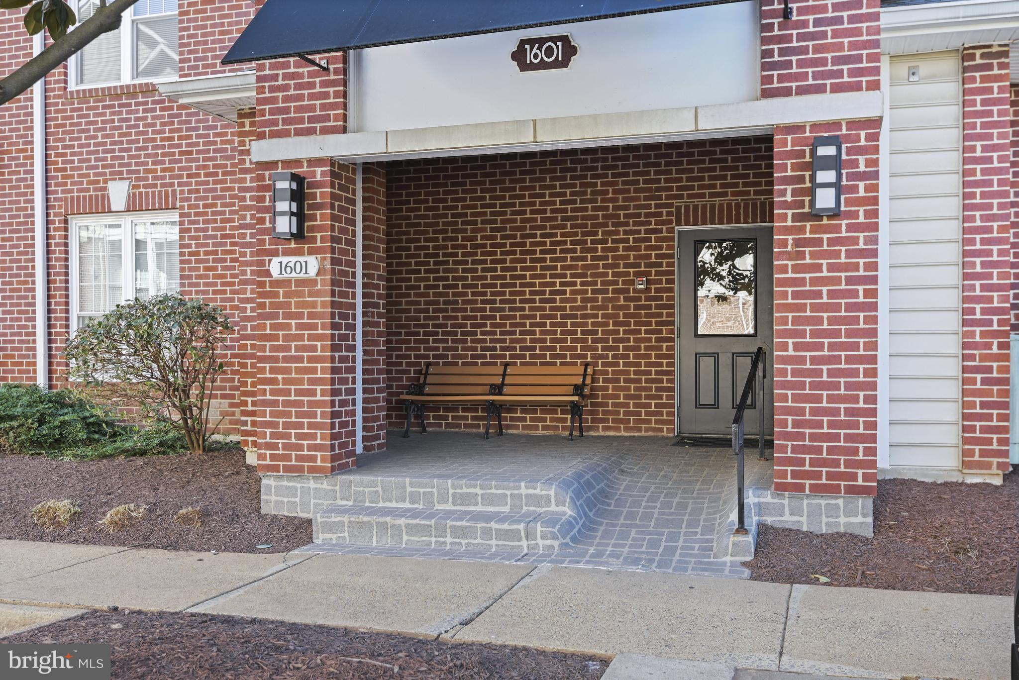 1601 Spring Gate Dr., Unit 1305 McLean, VA 22102 - Photo 3 of 19