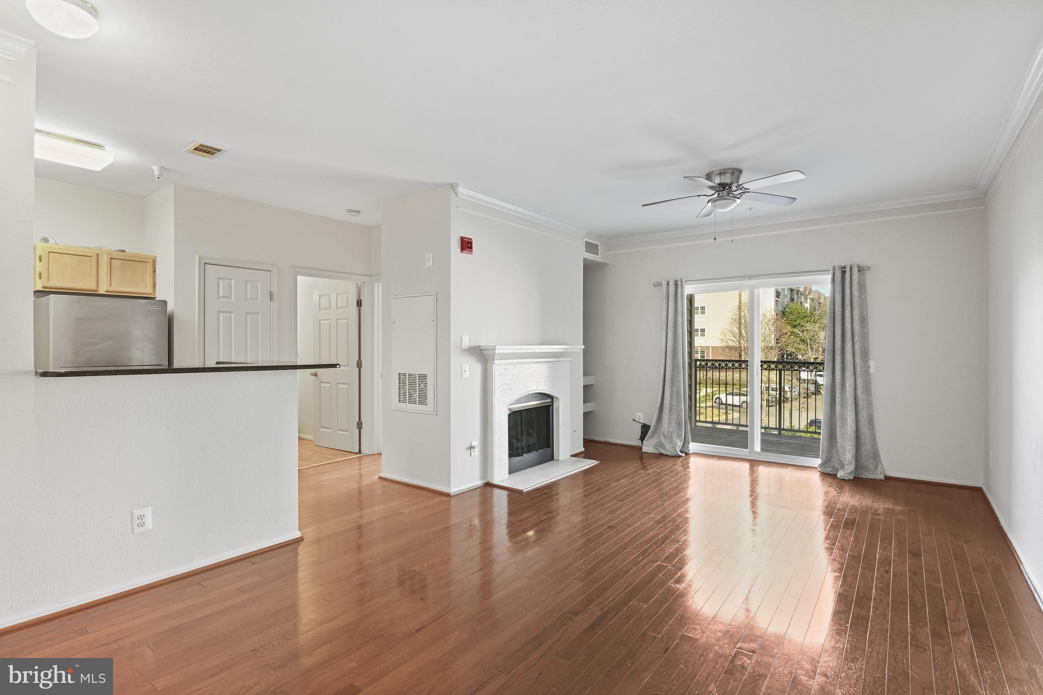 1601 Spring Gate Dr., Unit 1305 McLean, VA 22102 - Photo 4 of 19