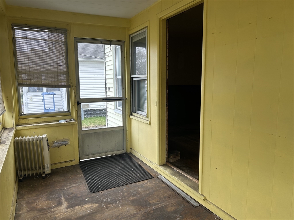 14 Drew Court Springfield, MA 01104 - Photo 6 of 15