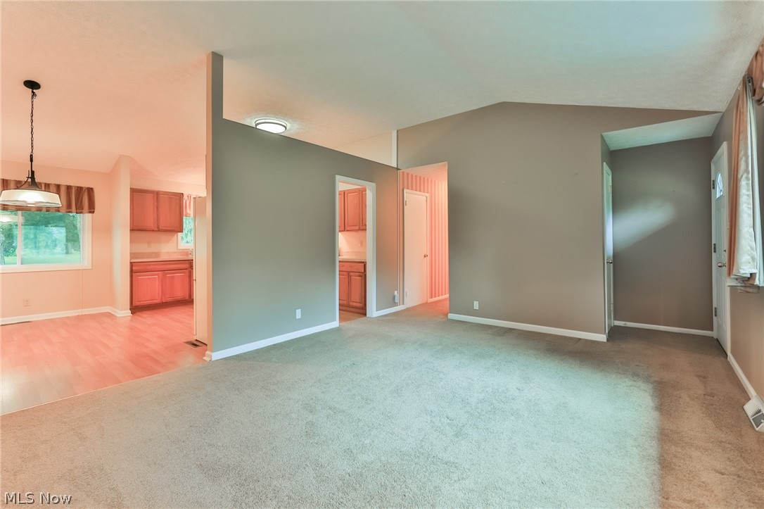 9371 Ledge Acres Road Macedonia, OH 44056 - Photo 4 of 35 Gallery Image 4